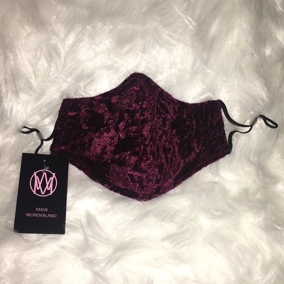 Reusable / Washable Sculpted Mask - Crushed Velvet - Picture 3 of 11